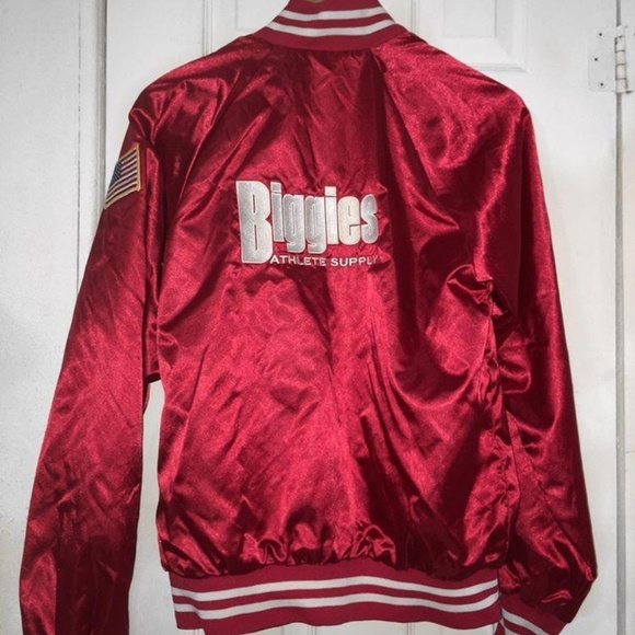 Red jacket - Picture 3 of 3